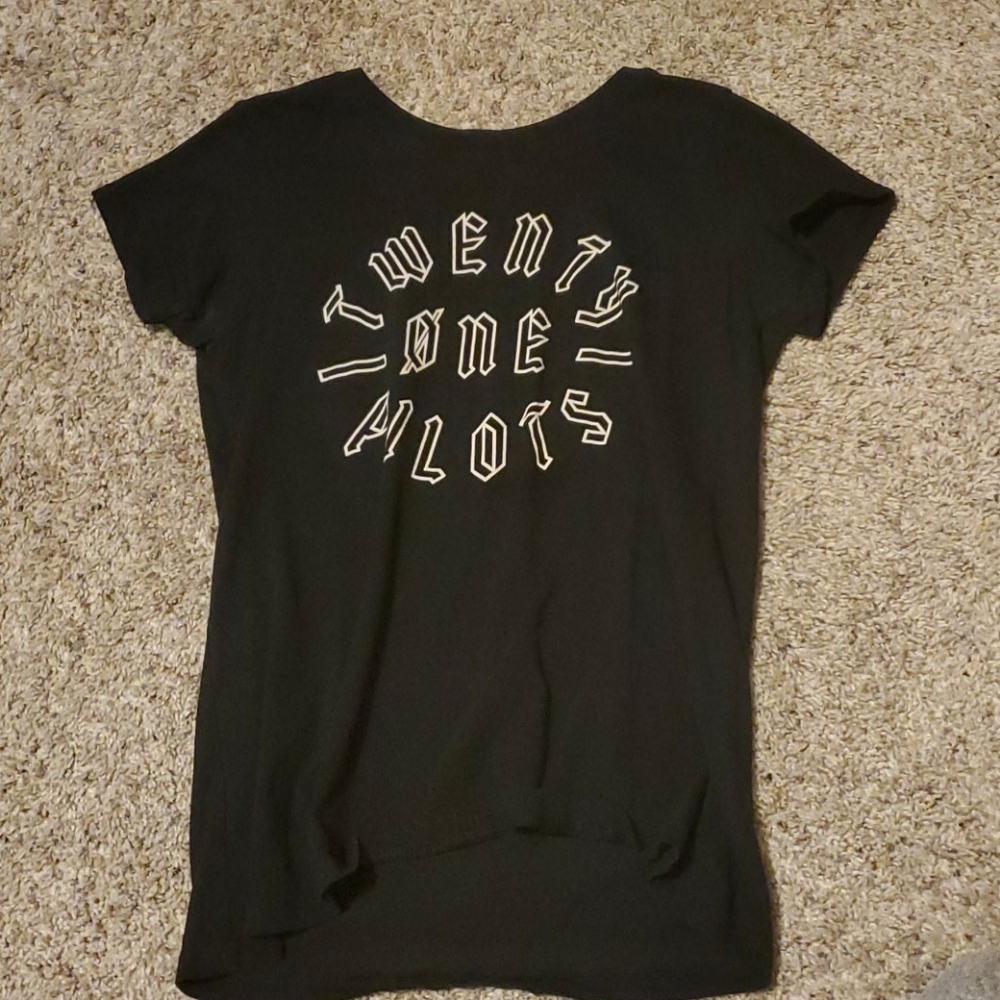Twenty Øne Pilots shirt